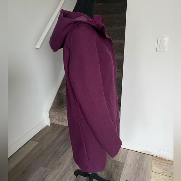 Lululemon City Softshell *Tweed
Plum Size 6 - Picture 11 of 16